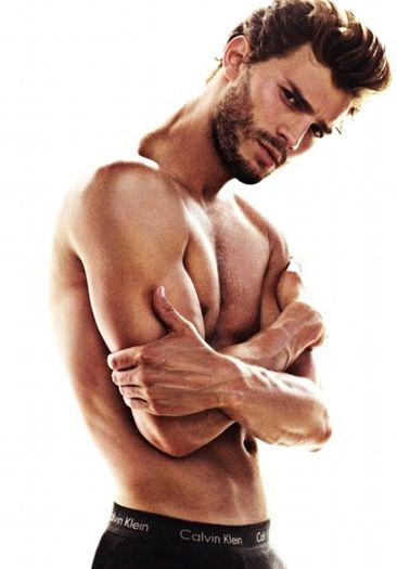 1,83 m: Jamie Dornan