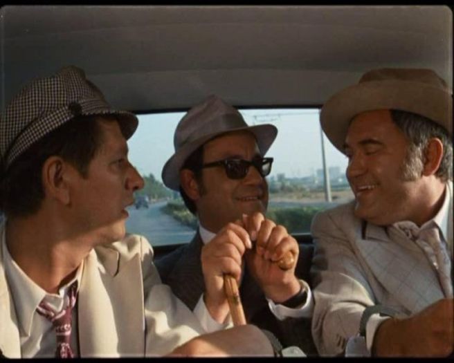 Asta Seara Dansam In Familie