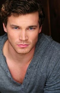 Derek Theler (4) - Baby Daddy