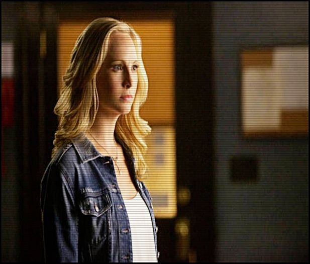 ♥ » - (intră-n casă, se uită în jur) Hi. Anyone here? :)) o.o clk. - xo - Episode 05 here