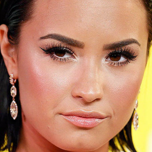 Demi Lovato MAKEUP ♡ 0 votes - Want you to take it