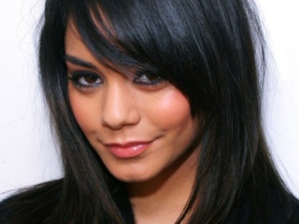 320_Vanessa_Anne_Hudgens-009