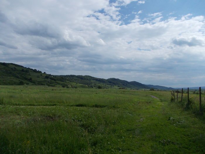 Alunis, Jud. Mures; Locul meu natal, dealurile ce le colindam în copilărie
