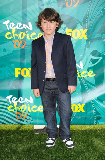 2009 Teen Choice Awards Arrivals EKqTVWHtog5l