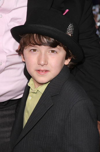 Walt Disney Pictures Jonas Brothers 3D Concert 8GoYUiWOsysl - Frankie Jonas