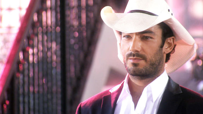 Aaron Diaz-Arturo Gallardo - Tierra de Reyes