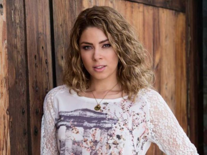 Thelma Madrigal en La sombra del pasado