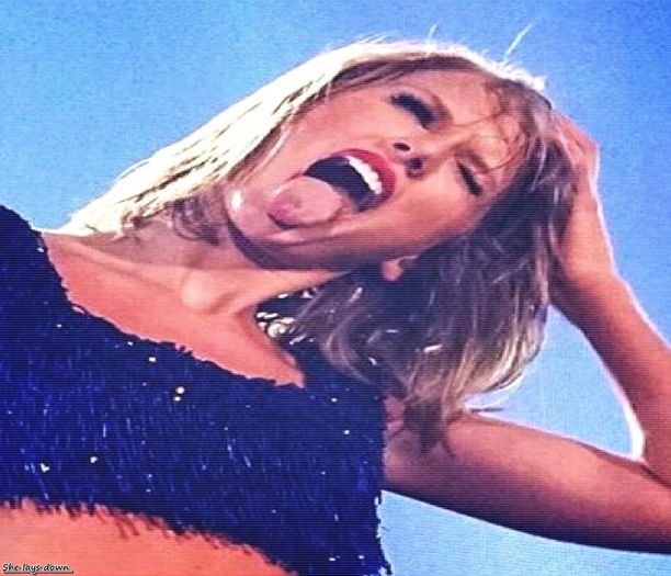 ͡͡ ͡͡   performing SHAKE IT OFF ͡͡ ͡͡   13.03.2016 - to my one and only - swift challenge