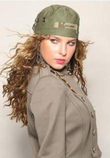 Belinda_1259470397_4[1]