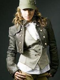 Belinda_1259472160_3[1]