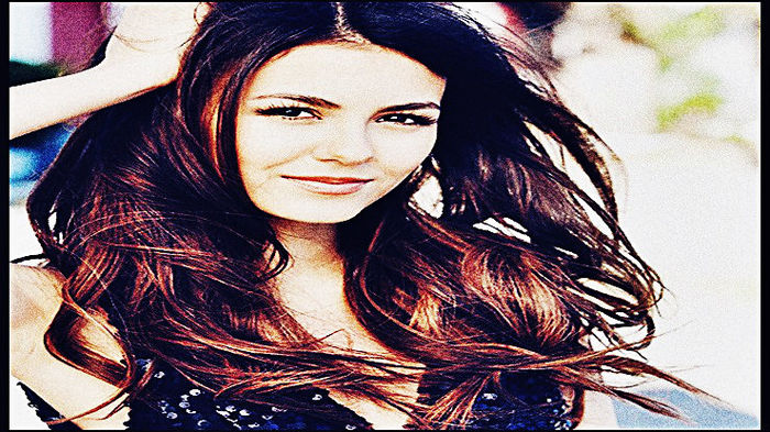 ❥ ☇. ʌıɔʇoɹıɐмγpυɘɘиįυƨтiɔɘ ★ ̴r̴̴e̴̴d̴̴d̴̴s̴̴p̴̴l̴̴a̴̴s̴̴h̴ ̴ - Spend more time smiling x x