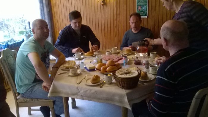 La micul dejun Eu,Emil,Sorin,Kremer si doamna Kremer - Achizitii noi Aprilie 2016 Germania