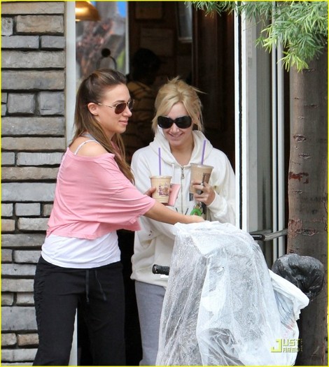 28837ya - Ashley Tisdale