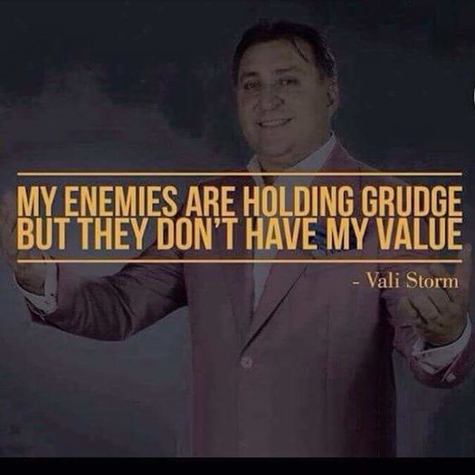 mare om , mare caracter - x i m givin up on u