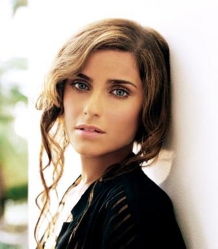 Nelly_furtado