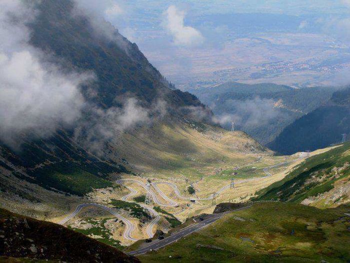 ROMANIA, MUNTll FAGARAS - FRUMOASA SI FASCINANTA ROMANIA