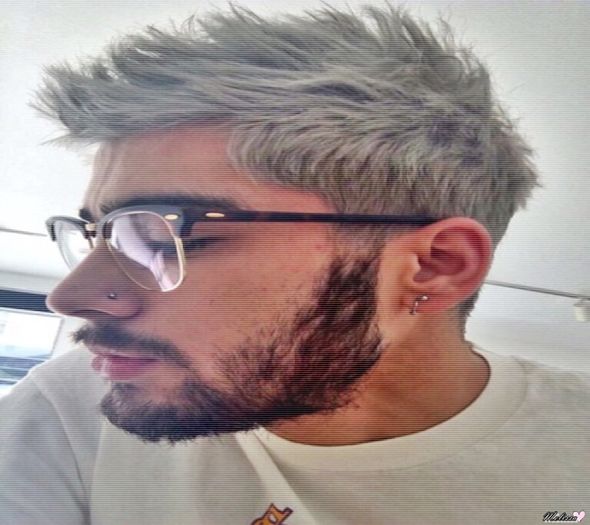 - Pai asta a fost si intentia =)) :3. *MA ROSTOGOLESC DE PE TN*