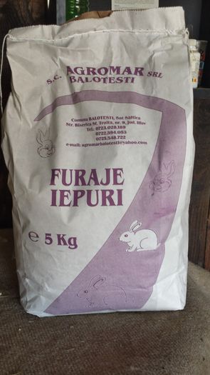 granule ptr iepuri - 4 Hranirea si furajarea iepurilor - MihaiDan