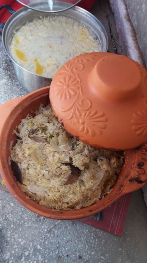 Tocanita si sarmale - Traditii culinare de Paste 2016