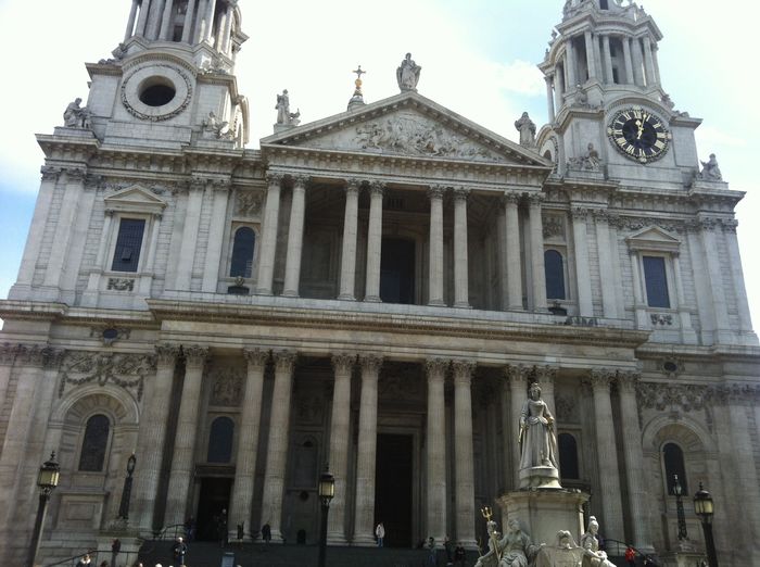 Catedrala. ST PAUL'S