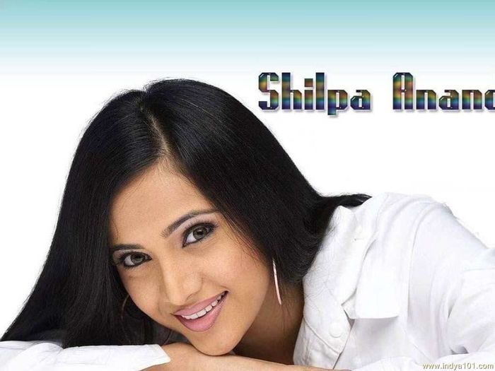 shilpa-anand-long-hair