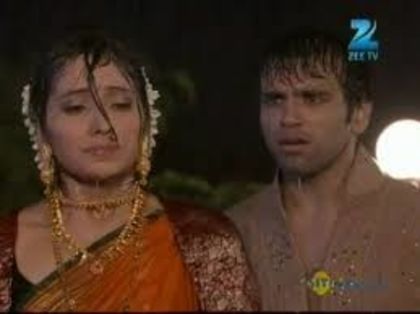 images (5) - Arjun Si Purvi - Suflete Pereche