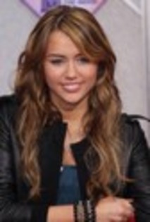 Miley Cyrus-SGG-086991 - Miley la premieri