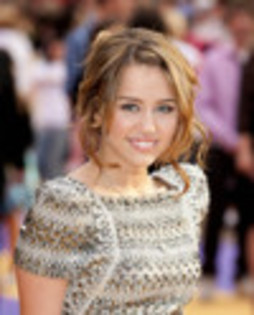 Miley Cyrus-SPX-029241 - Miley la premieri