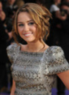 Miley Cyrus-SPX-029360 - Miley la premieri