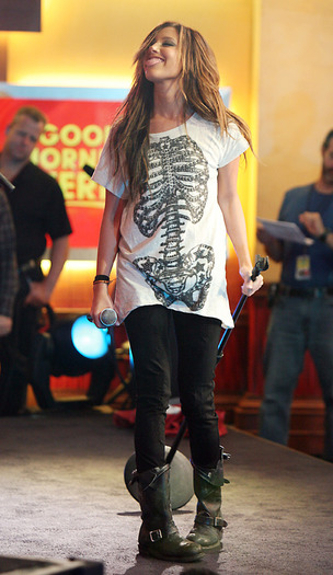 ashley-tisdale-6169-7