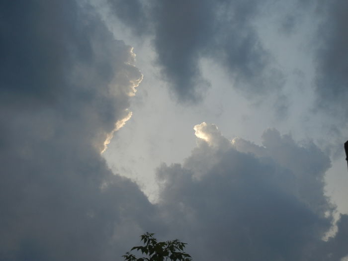 Clouds. Nori (2015, May 17)