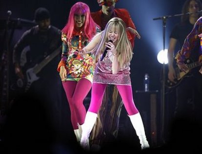 hannah montana in pink leggings tights