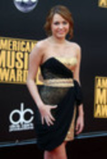 Miley Cyrus-ALO-038948 - Vedete