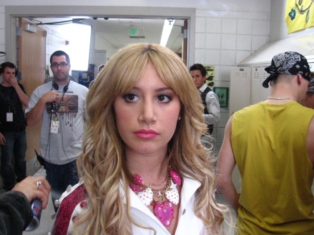 10fx2di - Ashley Tisdale