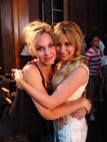 x3ehk2 - Ashley Tisdale