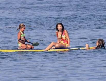 CXFGMXGLYMNWJBJIREO - Miley Ray Cyrus