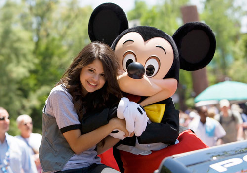 Disney-Channel-Games-10-web - Selena Gomez