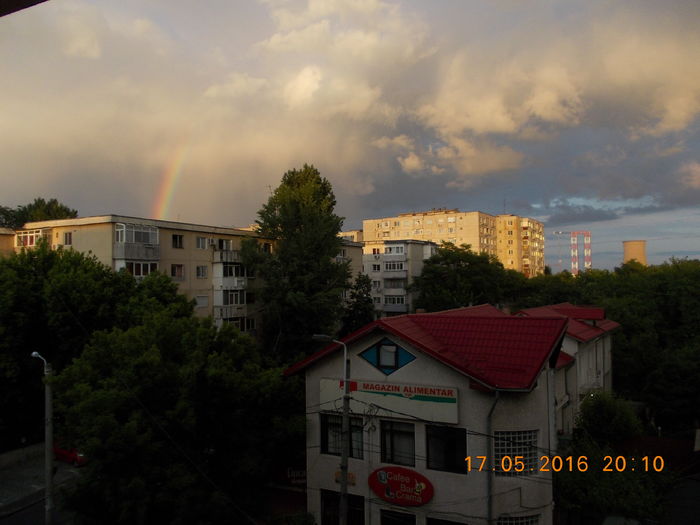 DSCN1153 - SOMEWHERE OVER THE RAINBOW 2016