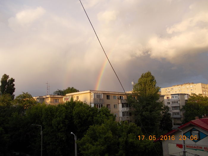 DSCN1145 - SOMEWHERE OVER THE RAINBOW 2016