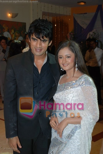 Mohit Malik, Rashmi Desai at Pari Hoon Main TV serial on location in Filmcity on June 30th 2008(5)