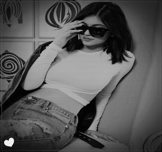 ✗ ռεεгց】● bineeeee,mi-e somn .. tu cf? ;3 * se pune lângă el și stă cuminte * - ep 03 l TheNormalsMakeMeAfraid