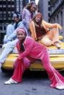 imagesCAA6PXT2 - The Cheetah Girls 2