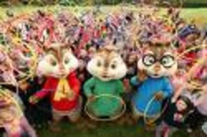 imagesCAWKR79M - alvin and the chipmunks 2