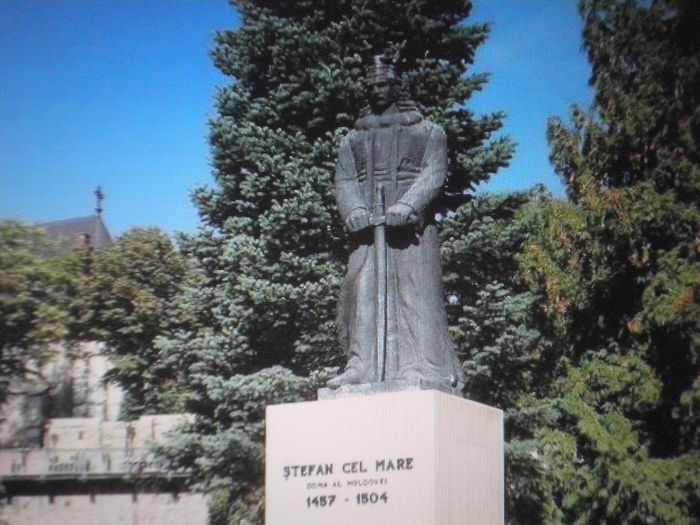 STATUIA LUI STEFAN CEL MARE