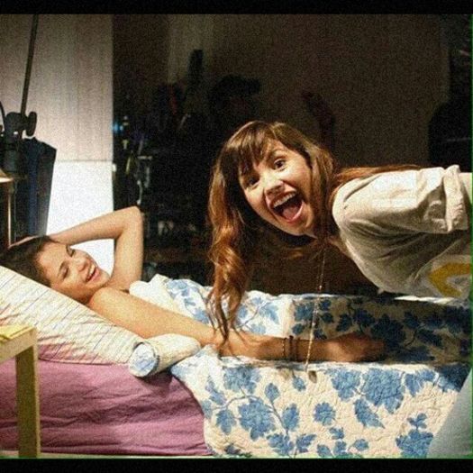 ◤Remember that wherever your heart is, there you will find your treasure◢　　┋ 30 ᗰᗩI 2016 ♡