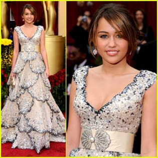 miley-cyrus-2009-oscars - miley cyrus