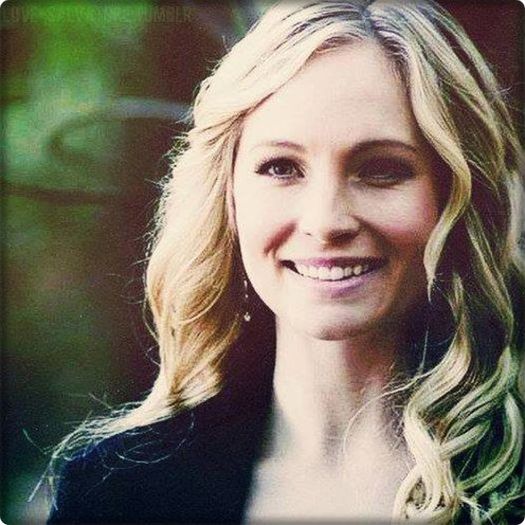 3 - ll - Candice Accola - CAROLINE - ll