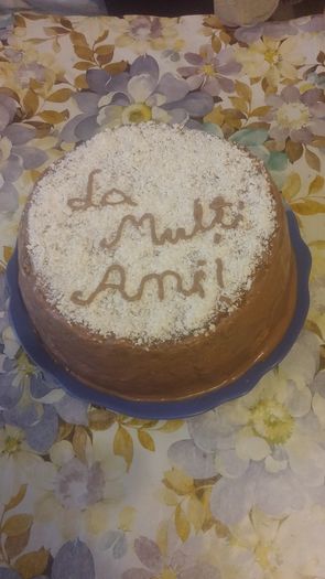 Tort cu pișcoturi și cremă de ness