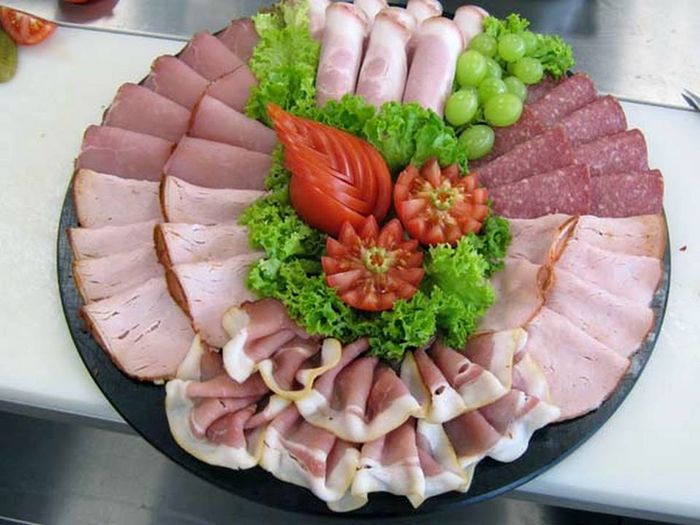 12247205_1088642977827098_6277282788528551510_n - Idei de aranjare a platourilor pentru ocazii speciale