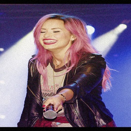 ◤Do you use your shield for protection or for hiding?◢　　┋ 11 IᑌᑎIᕮ 2016 ♡